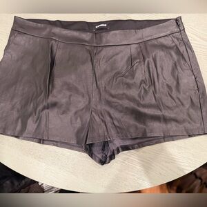 Express faux leather mini shorts sz. 18